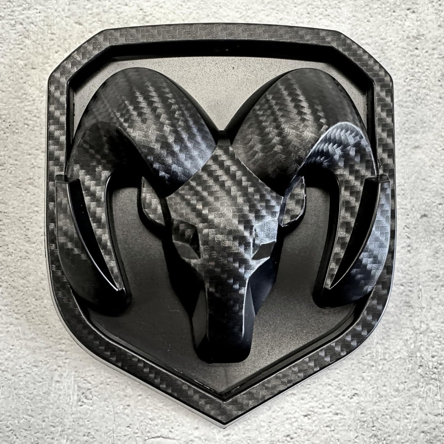 AUTOGEM 2013-2018 RAM 1500 2500 3500 Grille Emblem - Carbon Decal Finish