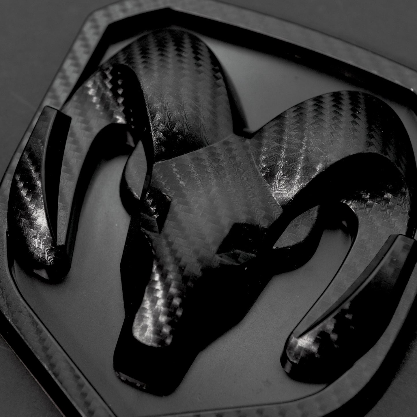 AUTOGEM 2013-2018 RAM 1500 2500 3500 Grille Emblem - Carbon Decal Finish