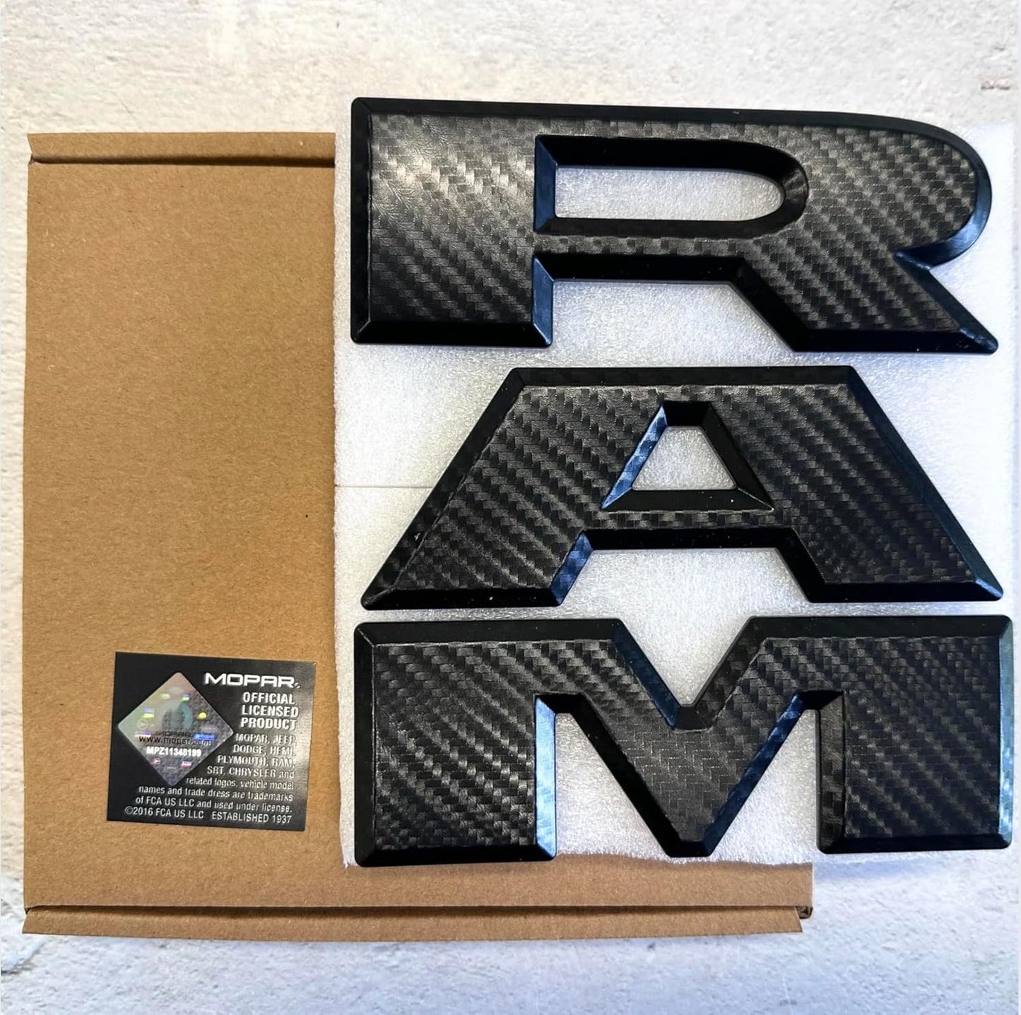 AUTOGEM 2019-2025 RAM 1500 Grille Emblem - Carbon Decal Black
