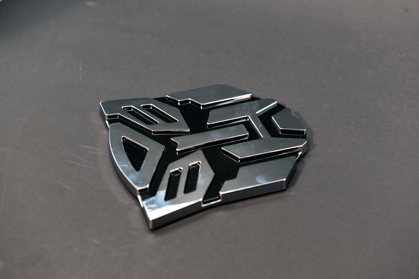 AUTOGEM Transforming Auto Robot Emblem 5" Chrome - Universal Fit